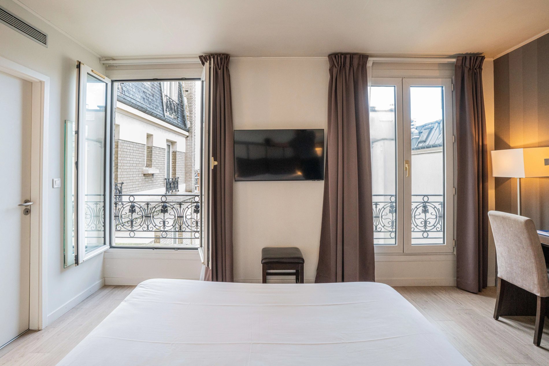 Superior Room - Hôtel de Flore - Boutique Hôtel Paris Montmartre